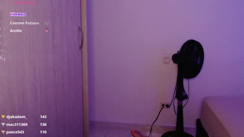 Snapshot of janne_1 chatting on February 21, 2025, 1:11 am Janne online show from February 21, 2025, 1:11 am