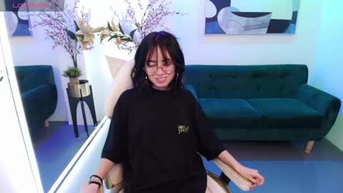          online show from May 15, 2026, 8:05 pm