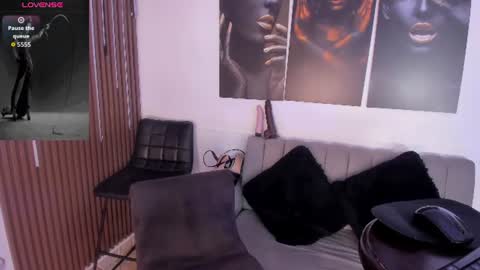jannie_sexx online show from June 13, 2026, 11:41 am