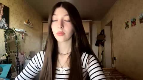 janntenpenny online show from September 16, 2025, 11:22 am