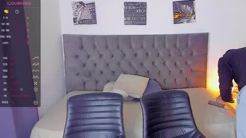 janomar01 online show from January 17, 2025, 6:54 pm