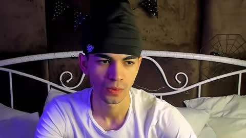 Snapshot of jaremy_harris chatting on November 2, 2025, 8:33 pm Jaremy online show from November 2, 2025, 8:33 pm