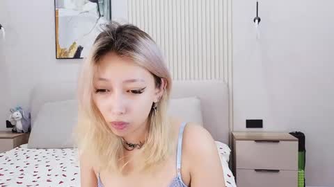 Jasmine online show from April 24, 2026, 7:27 pm