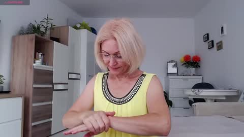 Snapshot of jasmin18v chatting on October 5, 2025, 12:36 pm Jasmin room for people 40 online show from October 5, 2025, 12:36 pm