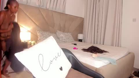 jasmin_melons online show from April 12, 2026, 3:22 am