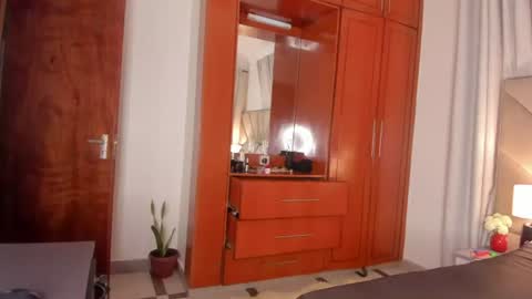 jasmin_melons online show from June 15, 2026, 3:20 am