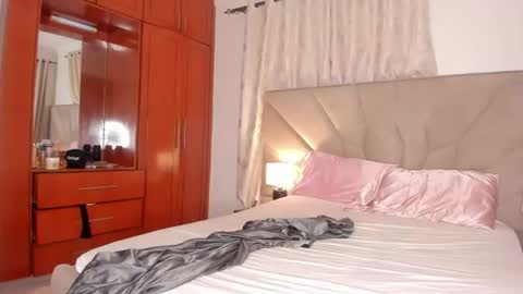 Snapshot of jasmin_melons chatting on August 3, 2026, 3:27 am jasmin_melons online show from August 3, 2026, 3:27 am