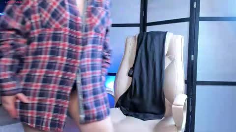jasmin_milf online show from June 6, 2026, 4:55 pm