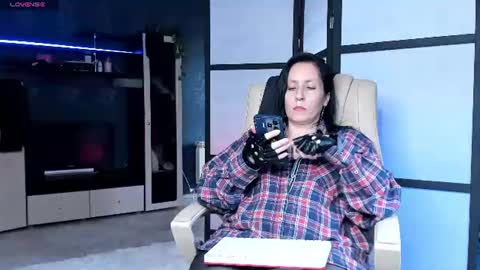 jasmin_milf online show from June 14, 2026, 2:19 pm