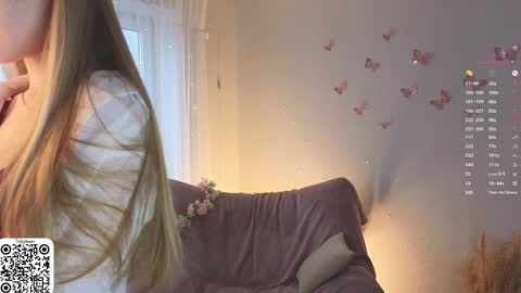 Chloe online show from March 21, 2026, 7:24 am