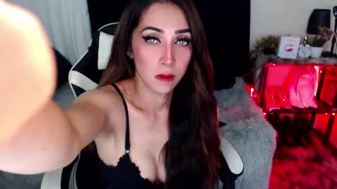 Snapshot of jasminehotcumxx chatting on December 21, 2024, 10:50 am lavander  not for free show  online show from December 21, 2024, 10:50 am