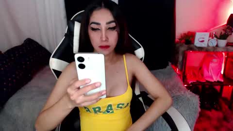 Snapshot of jasminehotcumxx chatting on December 27, 2024, 6:53 pm lavander  not for free show  online show from December 27, 2024, 6:53 pm