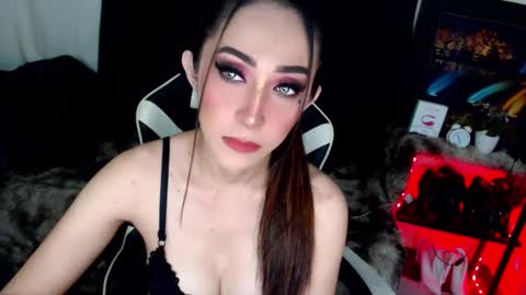 Snapshot of jasminehotcumxx chatting on February 14, 2025, 8:21 am lavander  not for free show  online show from February 14, 2025, 8:21 am