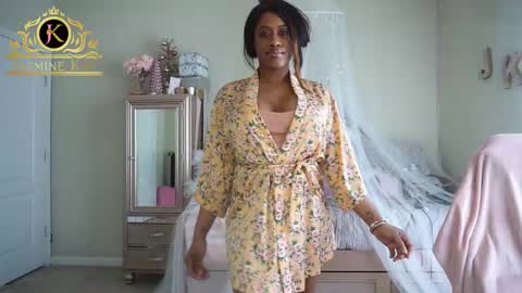 JasmineKay online show from February 3, 2026, 4:45 pm