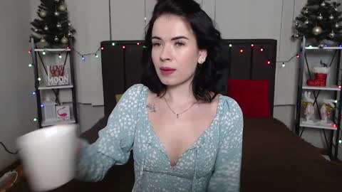 JasmineKouch online show from December 21, 2024, 6:12 pm