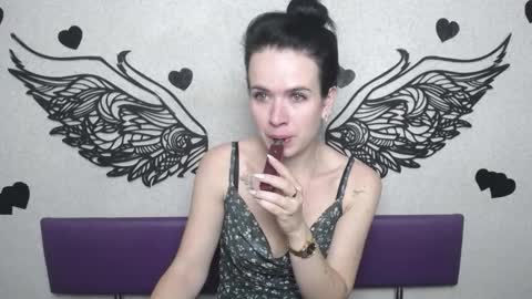 Snapshot of jasminekouch chatting on October 5, 2025, 5:11 pm JasmineKouch online show from October 5, 2025, 5:11 pm
