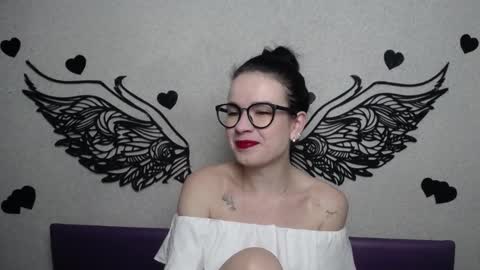 Snapshot of jasminekouch chatting on October 16, 2025, 5:36 pm JasmineKouch online show from October 16, 2025, 5:36 pm
