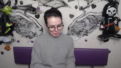 Snapshot of jasminekouch chatting on October 22, 2025, 5:45 pm JasmineKouch online show from October 22, 2025, 5:45 pm