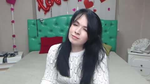 JasmineKouch online show from April 29, 2026, 5:41 pm