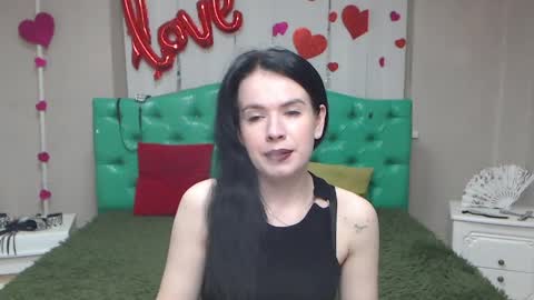 JasmineKouch online show from May 6, 2026, 5:40 pm