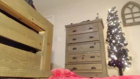jasminethetrap online show from December 11, 2024, 2:52 am