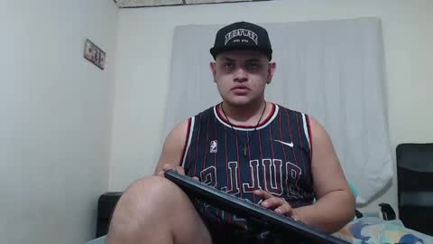 jason_boy_ online show from May 22, 2026, 5:36 am