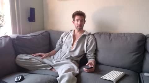 Snapshot of jasonberg29 chatting on December 14, 2025, 8:30 am Jason online show from December 14, 2025, 8:30 am