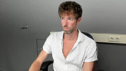 Snapshot of jasonberg29 chatting on August 6, 2026, 10:28 am Jason online show from August 6, 2026, 10:28 am