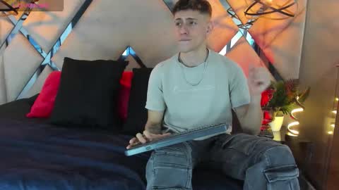 Snapshot of jasper__jones chatting on February 4, 2026, 2:12 pm JASPER JONES online show from February 4, 2026, 2:12 pm