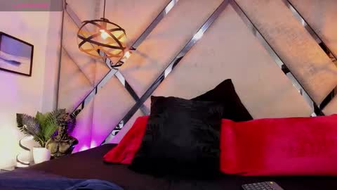 Snapshot of jasper__jones chatting on February 11, 2026, 2:33 pm JASPER JONES online show from February 11, 2026, 2:33 pm