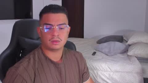 Snapshot of jasperbrooksx chatting on January 10, 2025, 5:02 pm JBrooksXx online show from January 10, 2025, 5:02 pm