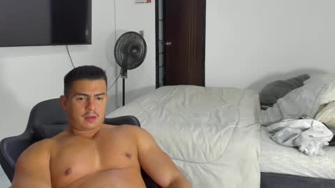 Snapshot of jasperbrooksx chatting on January 16, 2025, 11:59 pm JBrooksXx online show from January 16, 2025, 11:59 pm