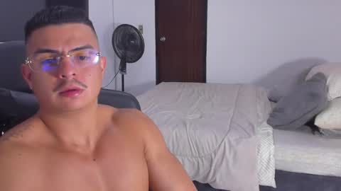 Snapshot of jasperbrooksx chatting on January 18, 2025, 12:46 am JBrooksXx online show from January 18, 2025, 12:46 am