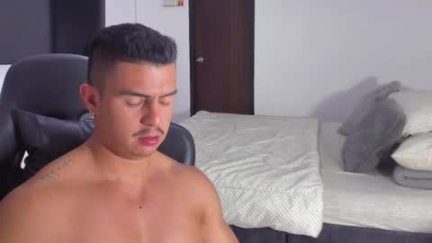 Snapshot of jasperbrooksx chatting on January 24, 2025, 3:32 am JBrooksXx online show from January 24, 2025, 3:32 am