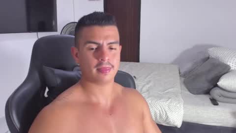 Snapshot of jasperbrooksx chatting on February 1, 2025, 4:03 am JBrooksXx online show from February 1, 2025, 4:03 am