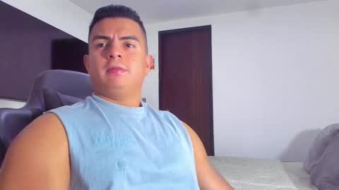 Snapshot of jasperbrooksx chatting on February 14, 2025, 7:54 pm JBrooksXx online show from February 14, 2025, 7:54 pm