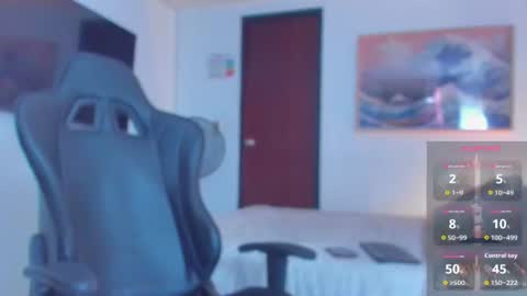 JBrooksXx online show from June 17, 2026, 1:12 pm