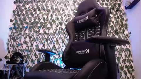 Snapshot of jasson_king01 chatting on September 17, 2025, 10:06 am JKing  online show from September 17, 2025, 10:06 am