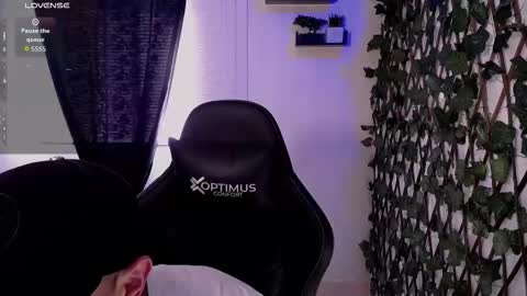 JKing  online show from February 4, 2026, 7:09 pm