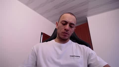 JKing  online show from May 6, 2026, 1:49 pm