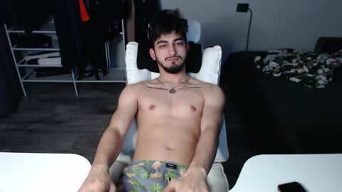 Jastin online show from February 4, 2025, 11:49 pm