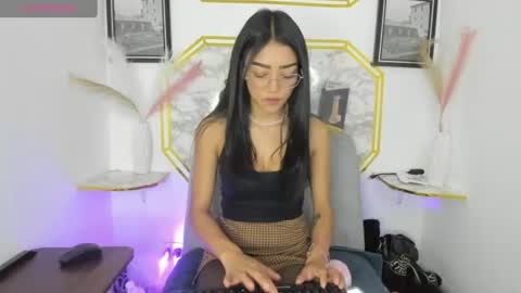 Snapshot of jaulyn_18 chatting on June 11, 2026, 8:29 pm Jaulyn online show from June 11, 2026, 8:29 pm