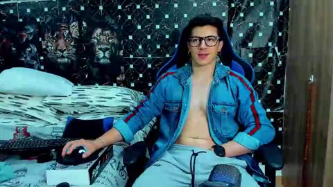 Javier online show from February 27, 2026, 11:38 pm