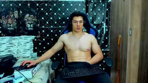 Javier online show from May 5, 2026, 4:31 am