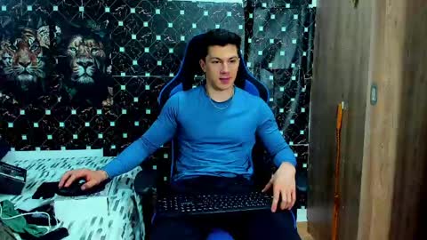 Javier online show from May 10, 2026, 12:38 am