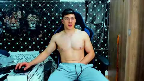 Javier online show from May 13, 2026, 6:00 am