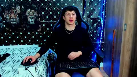 Javier online show from May 25, 2026, 2:50 am