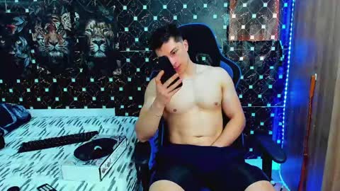 Javier online show from June 4, 2026, 6:25 pm