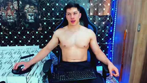 Javier online show from June 5, 2026, 9:42 pm