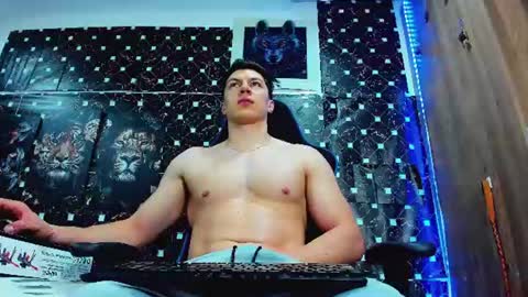 Javier online show from June 14, 2026, 10:56 pm